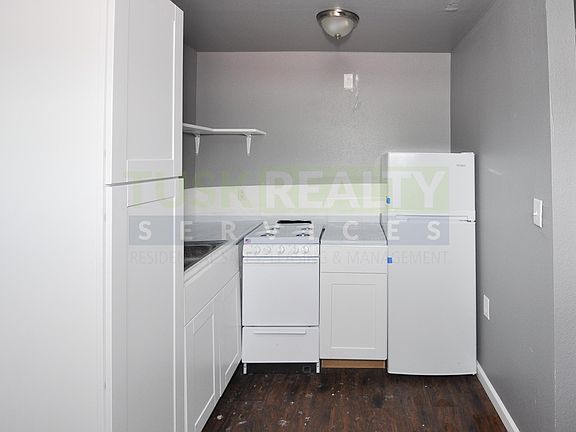 2nd image of 3610 Burkett St APT 5