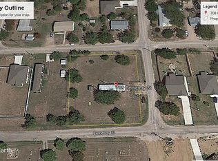 708 Cemetery St, Burnet, TX 78611