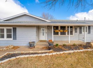 1205 Edgewood Dr, Wellington, KS 67152