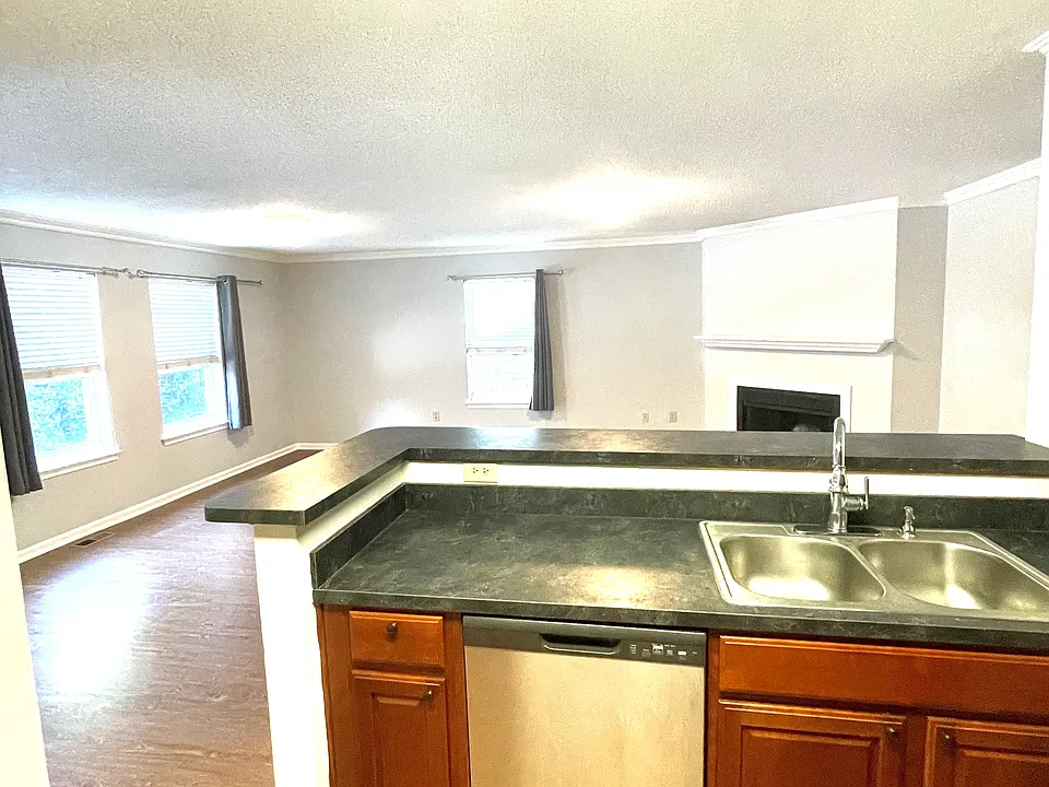 101 Westover Ave #101