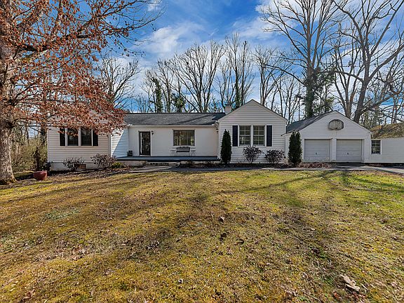 2nd image of 4408 Barbara Dr