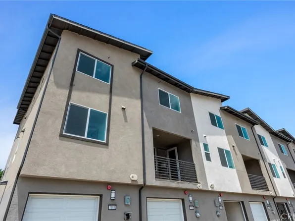 1160 Santo Antonio Dr, Colton, CA 92324