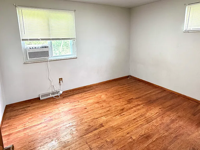 6583 Sentry Ave — Photo 8