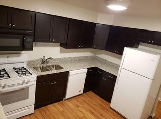 5026 Suffield Ct APT 2B, Skokie, IL 60077