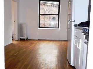 216 E 17th St APT 3F, New York, NY 10003