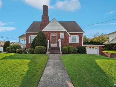 34 Ray St, Elmwood Park, NJ, 07407