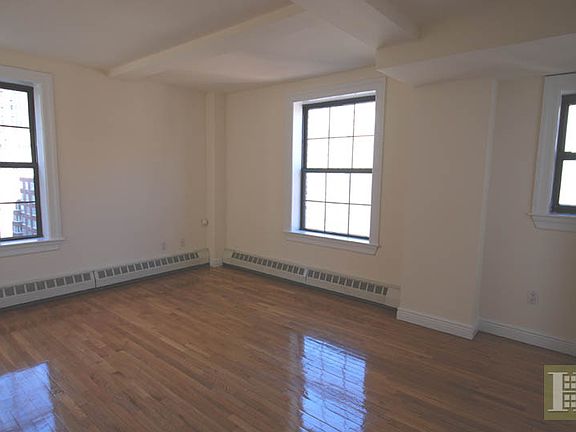 3rd image of 17 Park Ave APT 502