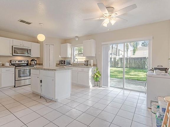 5th image of 4112 Newtonhall Dr