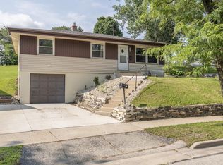 1528 Irving Pl, Waukesha, WI 53188