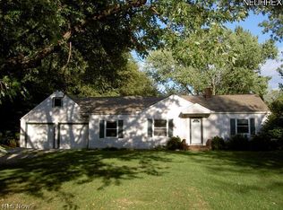 1663 Van Lynn Rd, Akron, OH 44306