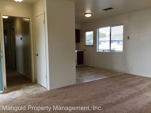 4th image of 728 Bellarmine Dr APT 1