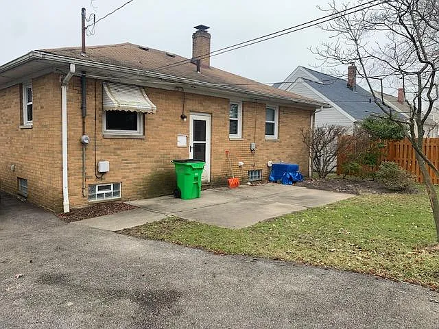 1445 Washington Blvd — Photo 3