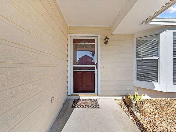 5th image of 1094 MARTIN BOULEVARD
