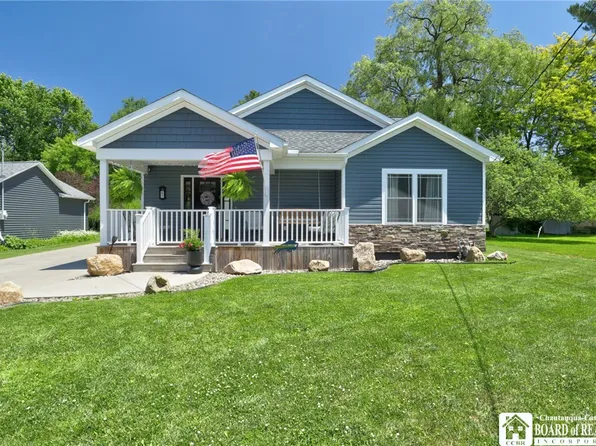 67 S Alleghany Ave, Jamestown, NY 14701