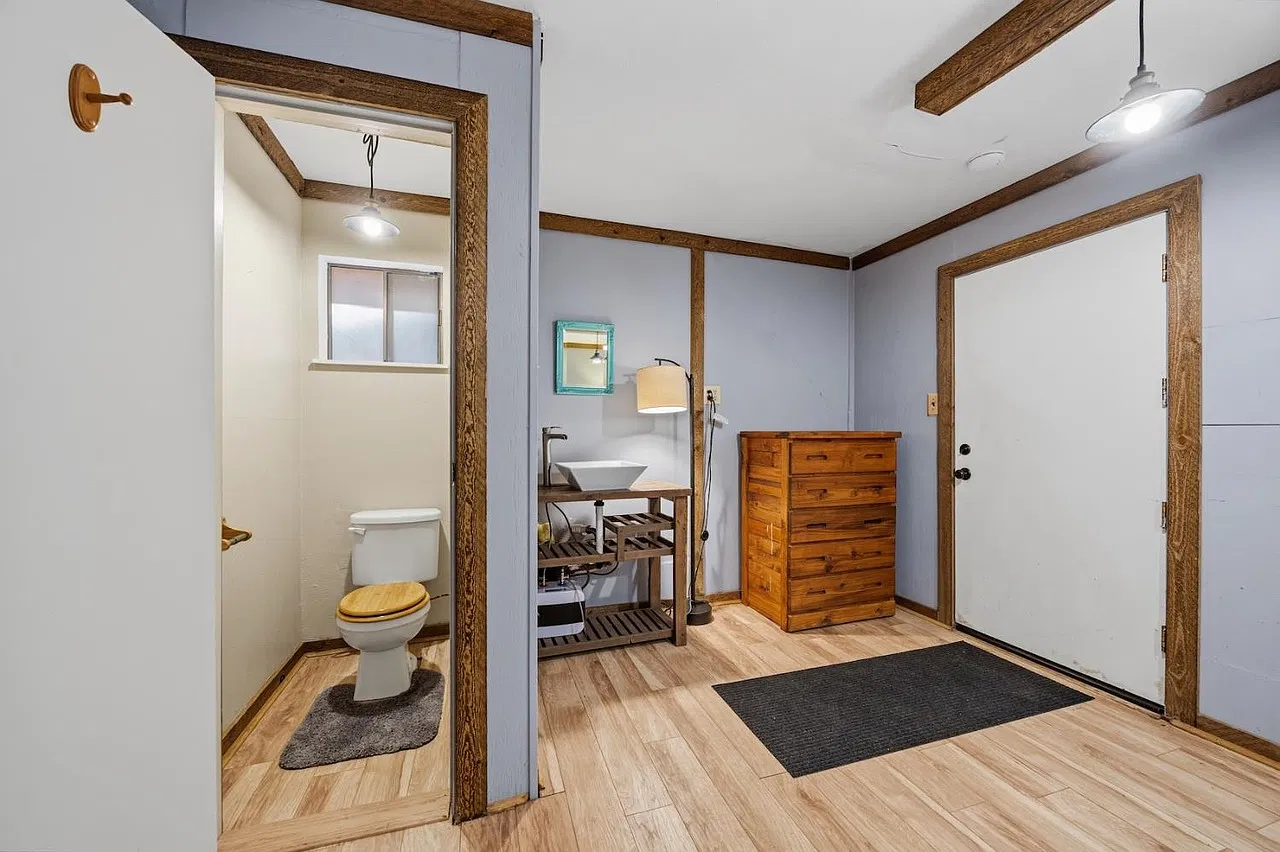 2 bed, 1232 sqft, $2,650 — Photo 2
