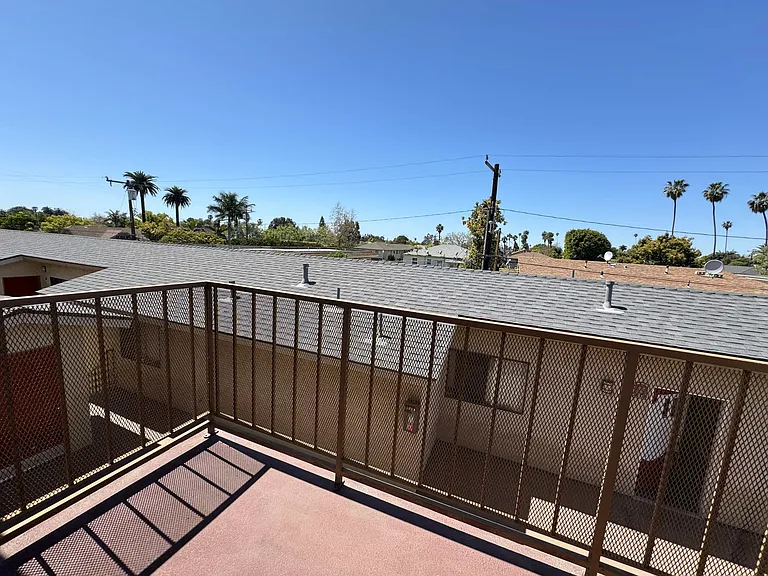 Sunset Apartment Homes — Photo 12