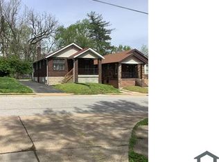1475 Engelholm Ave, Saint Louis, MO 63133