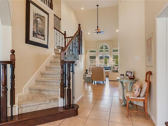 3rd image of 11101 Claro Vista Cv