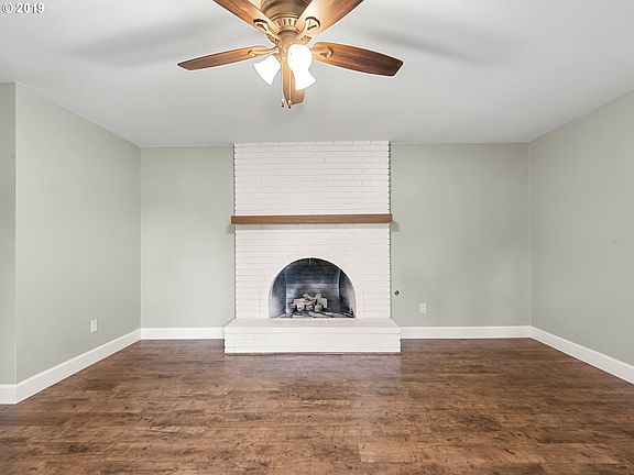 5th image of 18690 Shenandoah Dr