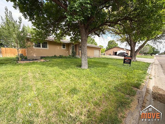 3rd image of 588 Emery Ln