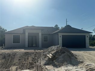 52 Xelda Ave S, Lehigh Acres, FL 33976