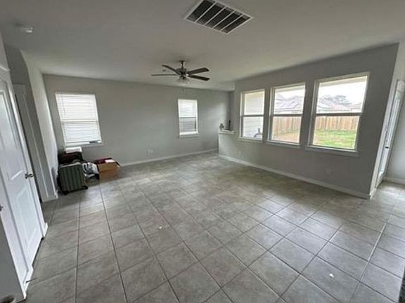 Additional Living Room