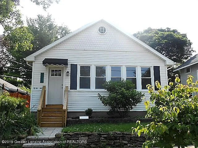 1813 Bradley Ave photo 1