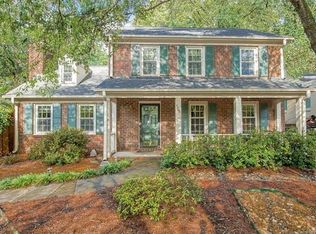 4406 Woods End Ln, Charlotte, NC 28277
