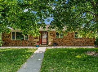 17067 Pepper Ln, Dubuque, IA 52001