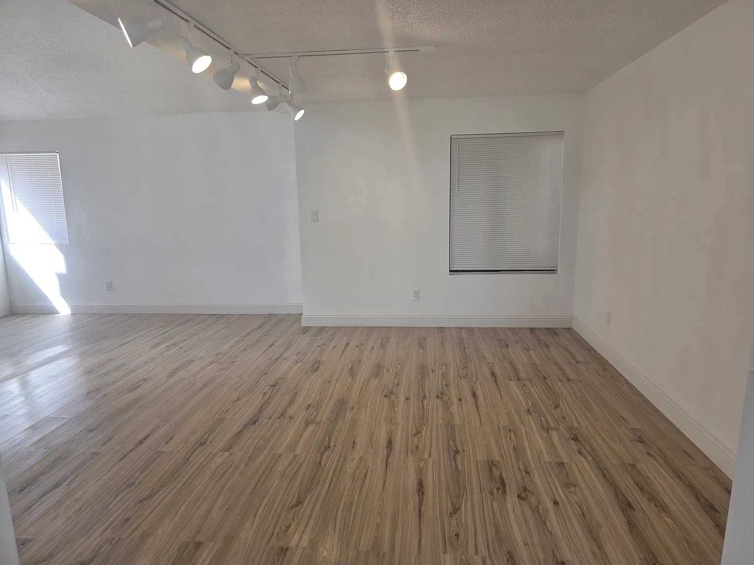 2 bed, 2.5 bath, $1,460 — Photo 4