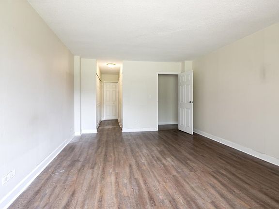 4th image of 2222 S Stewart Ave APT 1