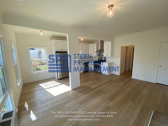 5th image of 559 N Normandie Ave #102