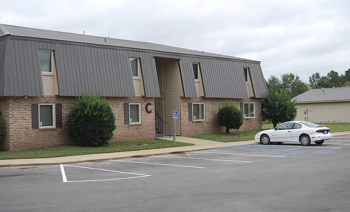 Building Photo - 1130 Old Mount Carmel Rd