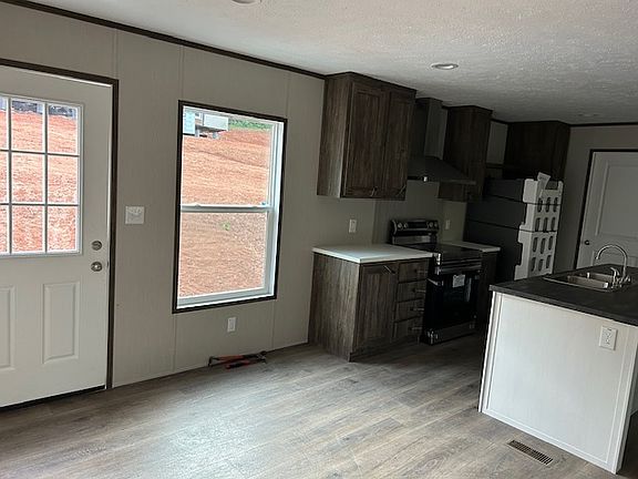 3rd image of 4515 Montego Way