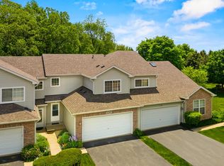 526 Mallard Ln #E, Sugar Grove, IL 60554