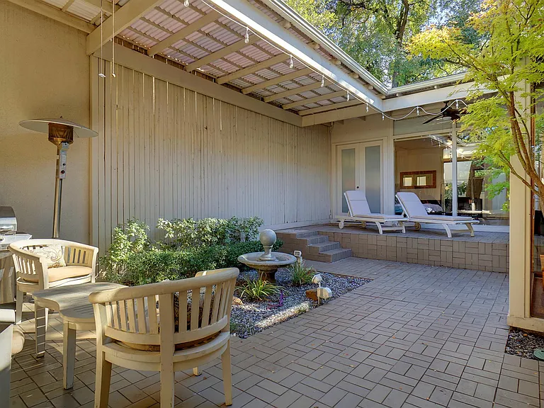 6434 Southpoint Dr — Photo 16