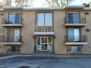 5378 Lee Rd #25, Maple Heights, OH 44137