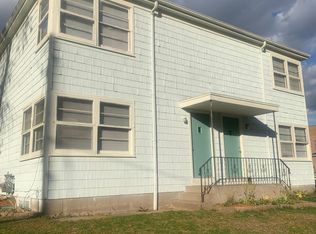 84 Olive Ct, Iowa City, IA 52246