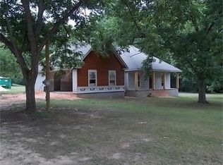 25 1st East St, Sumrall, MS 39482