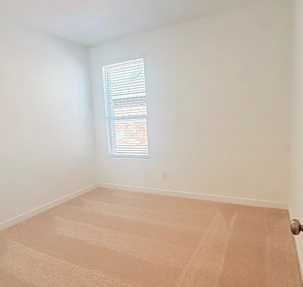 Unit Photo