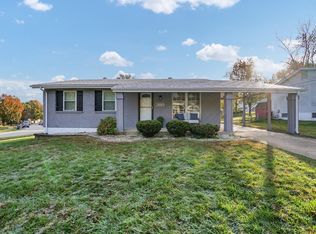 380 Cedar Run Dr, Ballwin, MO 63021