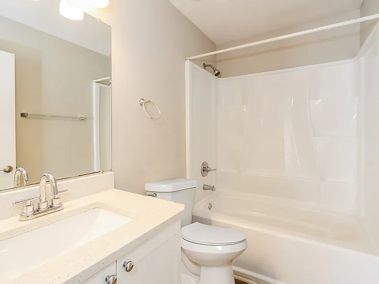 1023 Malletwood Dr — Photo 16