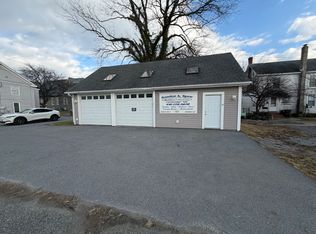200 Henry St #2, Cambridge, MD 21613