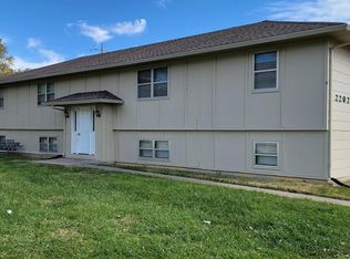2202 W 7th Ave APT 2, Emporia, KS 66801