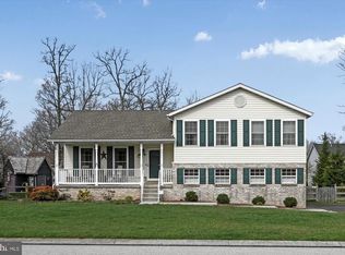 13 Violet Dr, Hanover, PA 17331