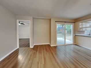 748 S Iowa Ave, League City, TX 77573