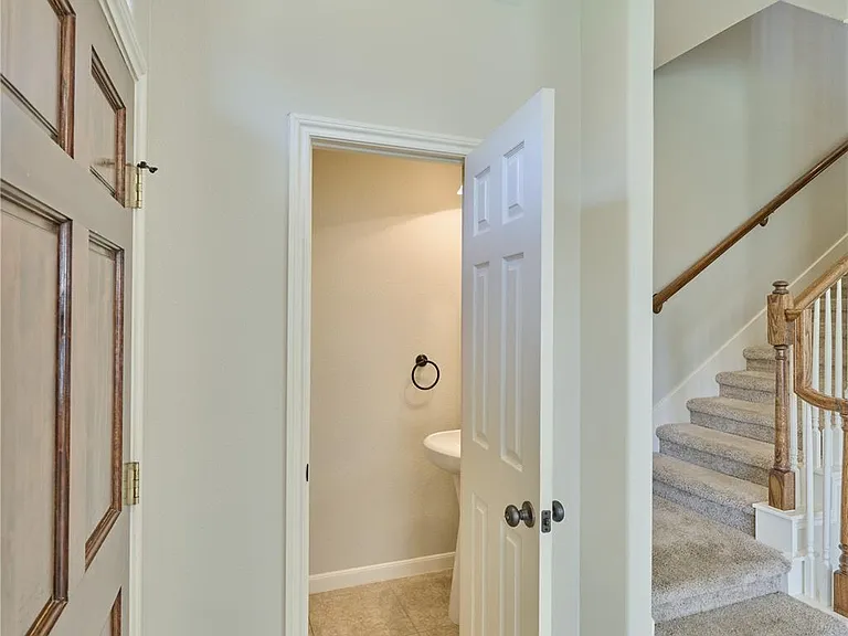 2726 Misty Heath Ln — Photo 5