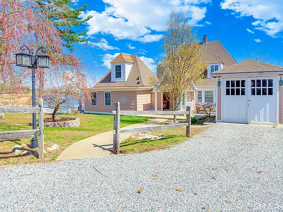 2nd image of 104 Knollwood Drive