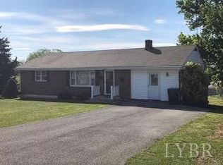 902 Maybeury Dr, Bedford, VA 24523