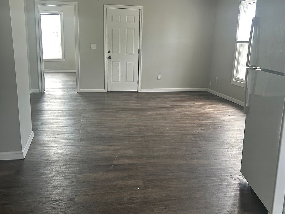 1st image of 1434 N 34th St